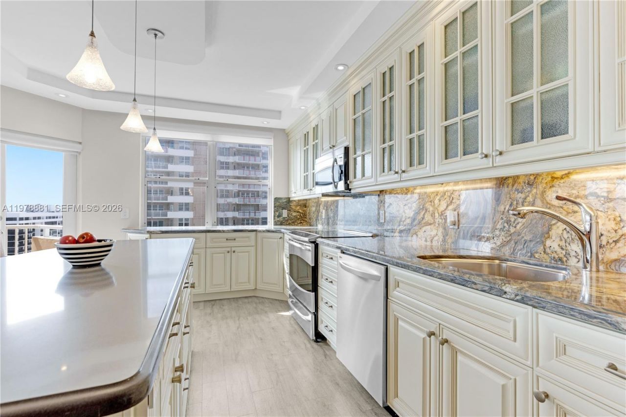 1980 S Ocean Dr, Unit 16Q, Hallandale Beach, FL 33009 Photo