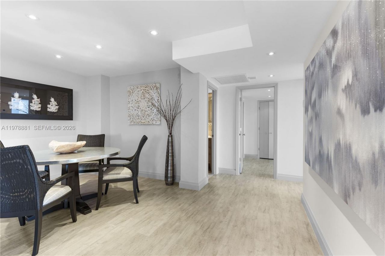 1980 S Ocean Dr, Unit 16Q, Hallandale Beach, FL 33009 Photo