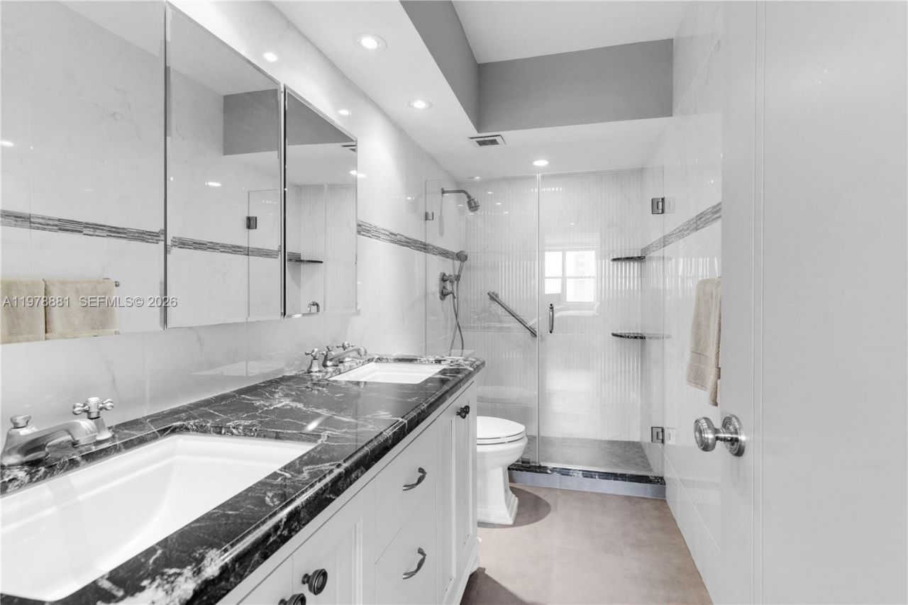 1980 S Ocean Dr, Unit 16Q, Hallandale Beach, FL 33009 Photo