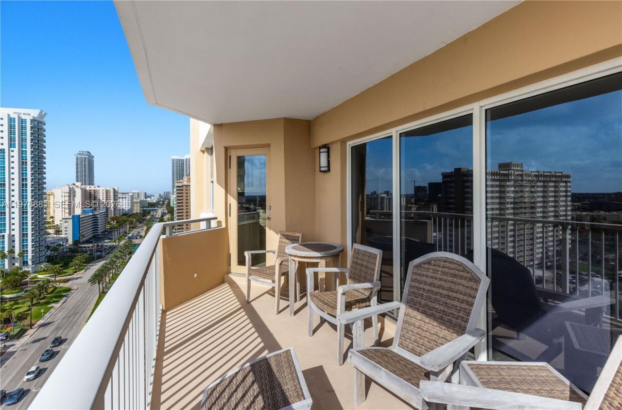 1980 S Ocean Dr, Unit 16Q, Hallandale Beach, FL 33009 Photo