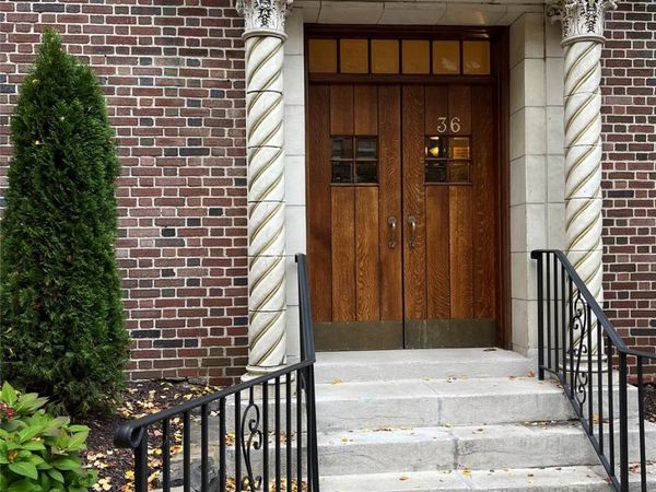 36 West Pondfield Road, Unit 2A, Bronxville, NY 10708