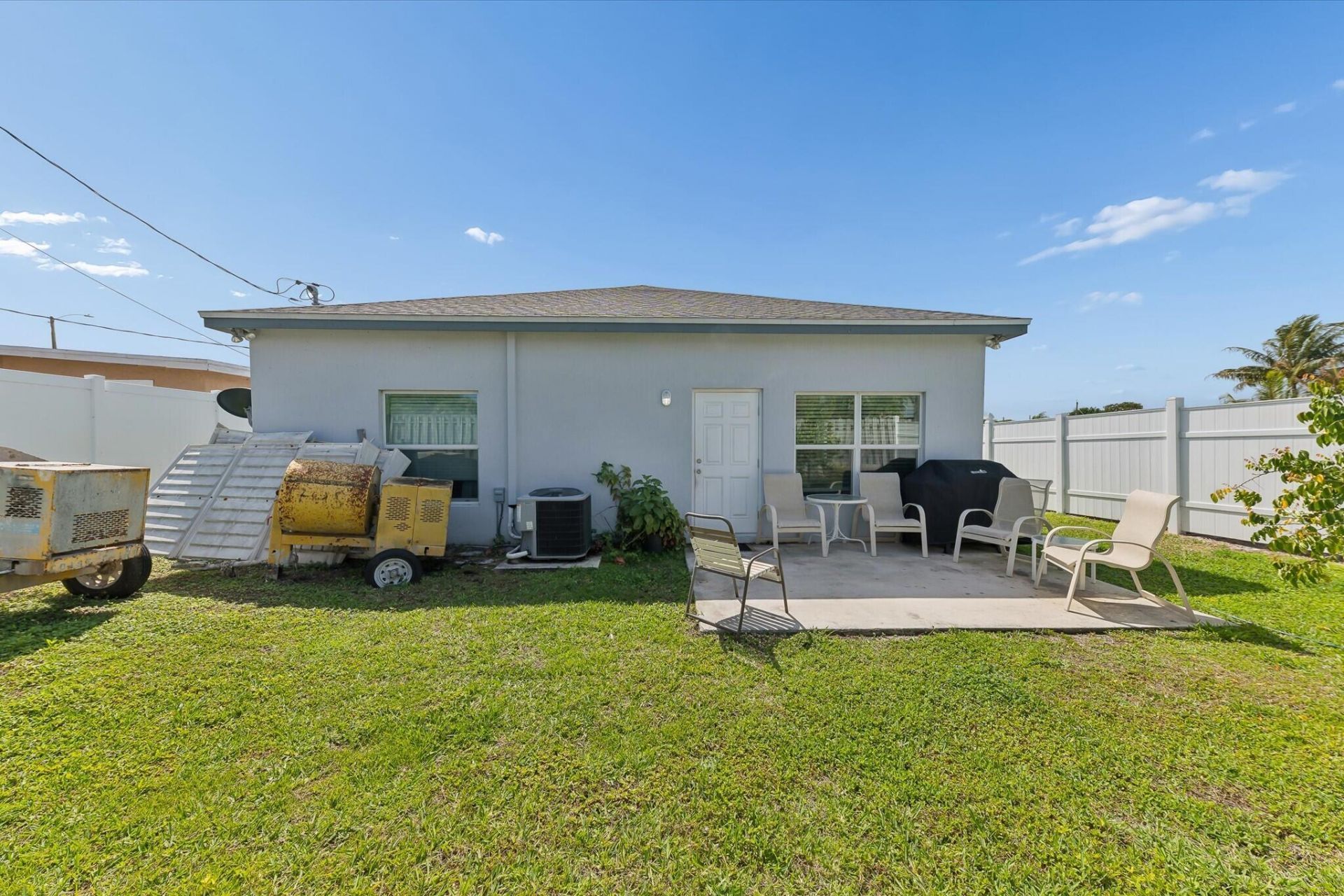 525 NW 12th Avenue, Boynton Beach, FL 33435 Photo
