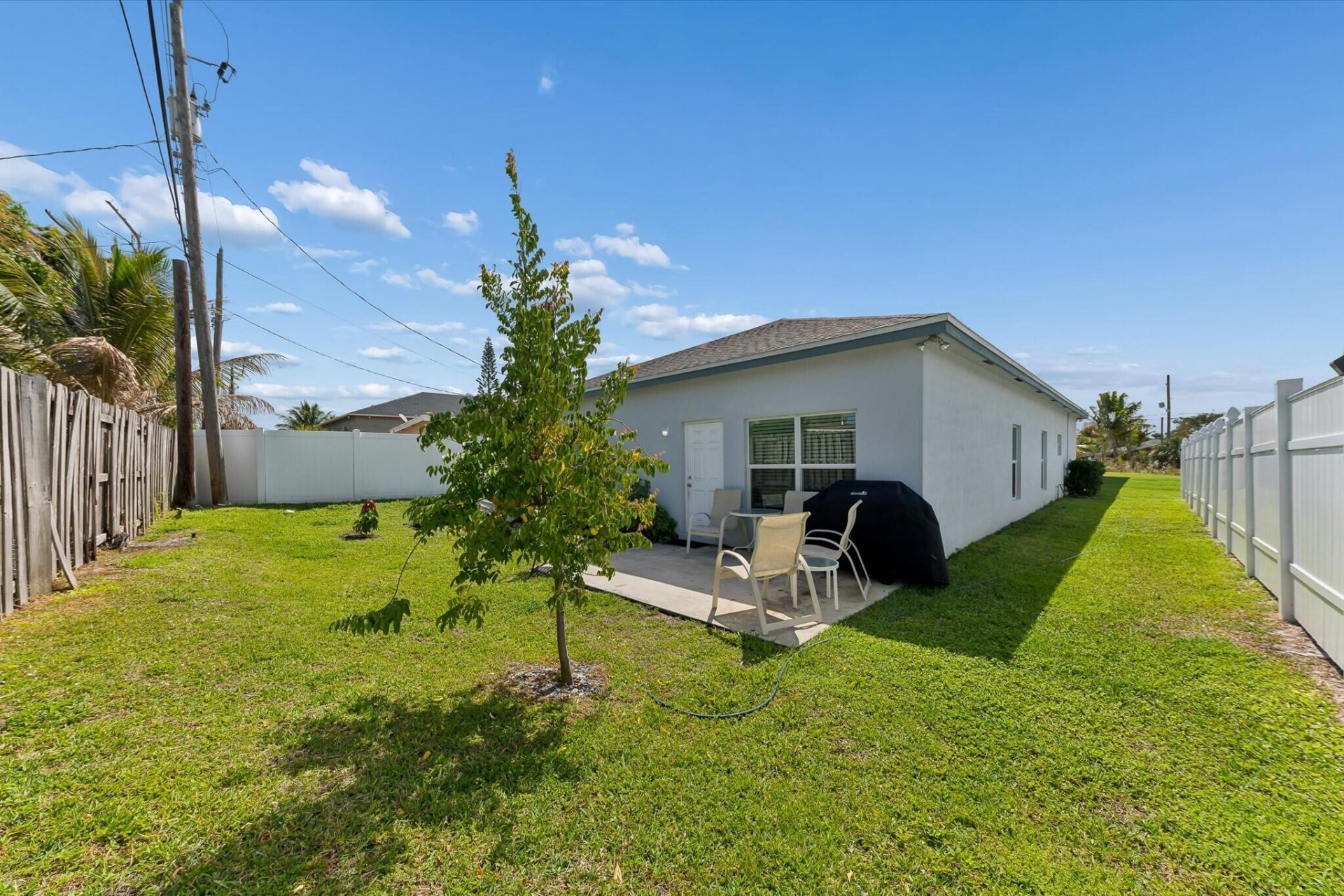 525 NW 12th Avenue, Boynton Beach, FL 33435 Photo