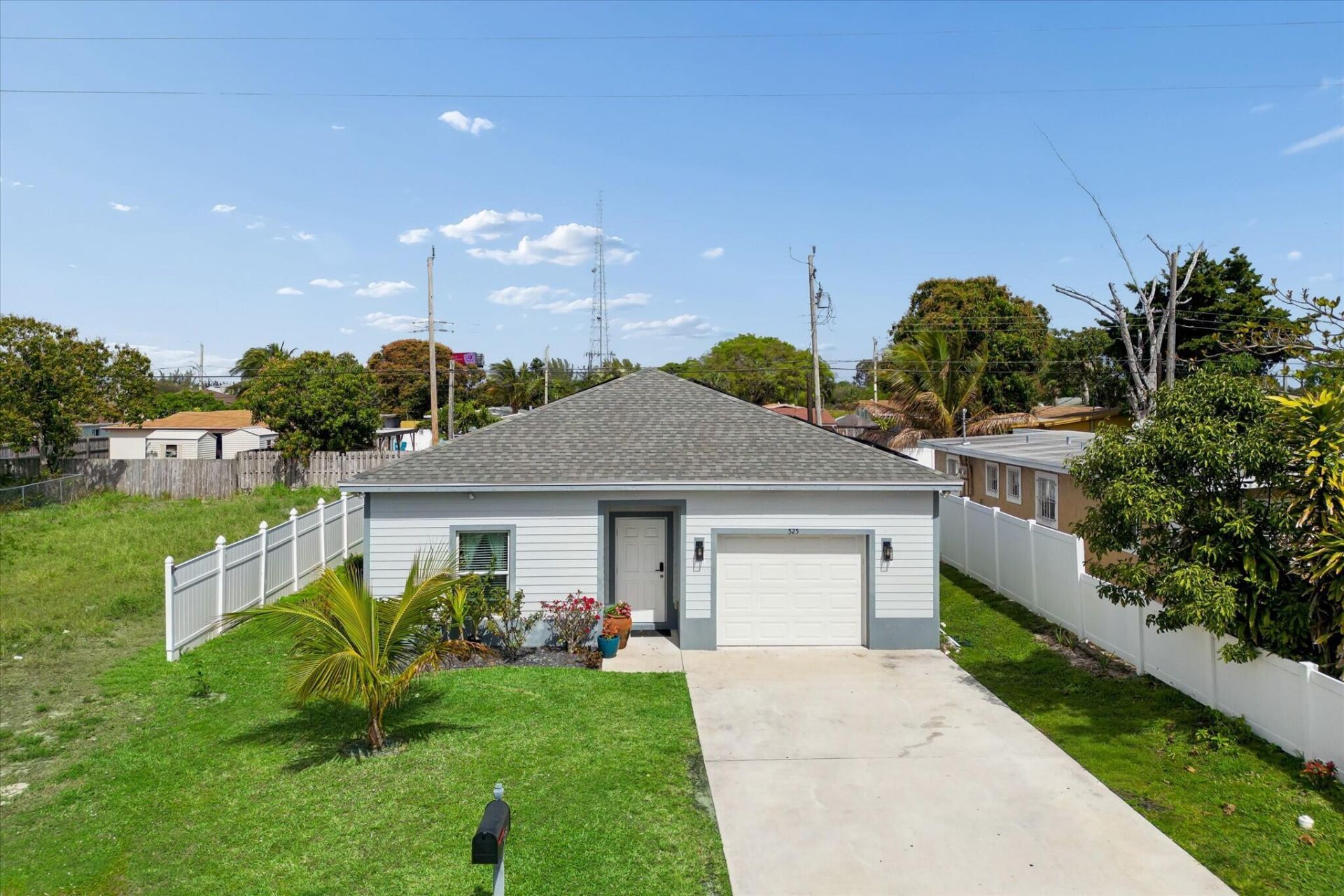 525 NW 12th Avenue, Boynton Beach, FL 33435 Photo