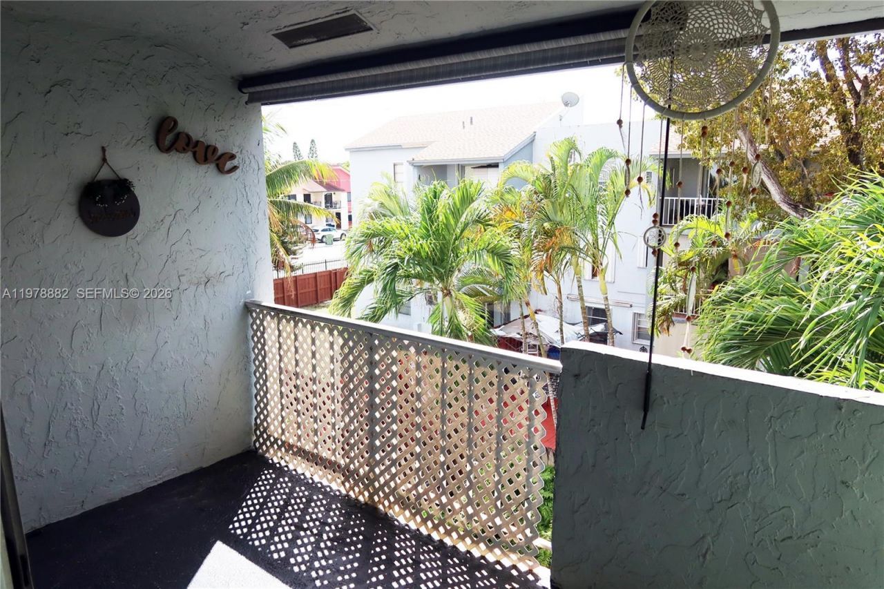 1725 W 60th St, Unit F330, Hialeah, FL 33012 Photo
