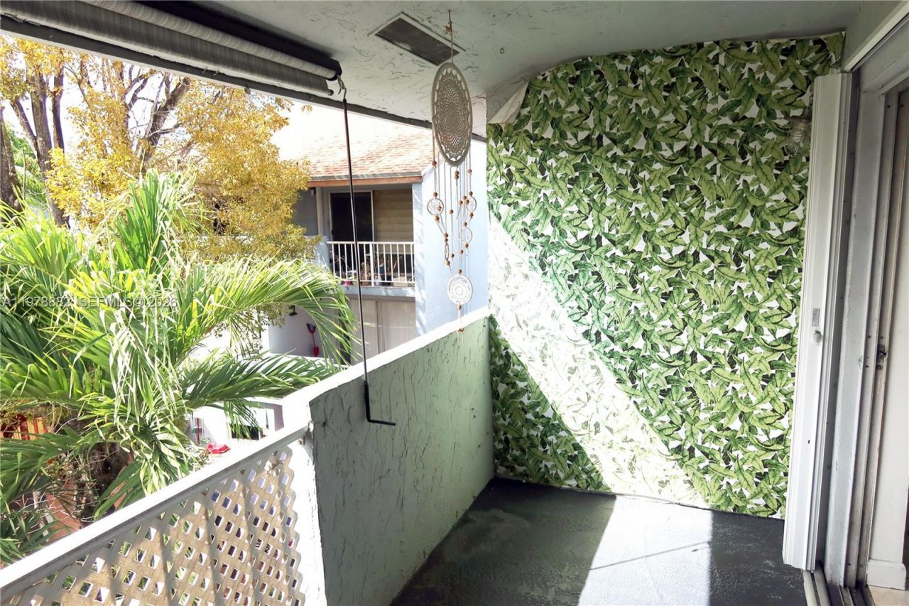 1725 W 60th St , Unit F330, Hialeah, FL 33012 Photo