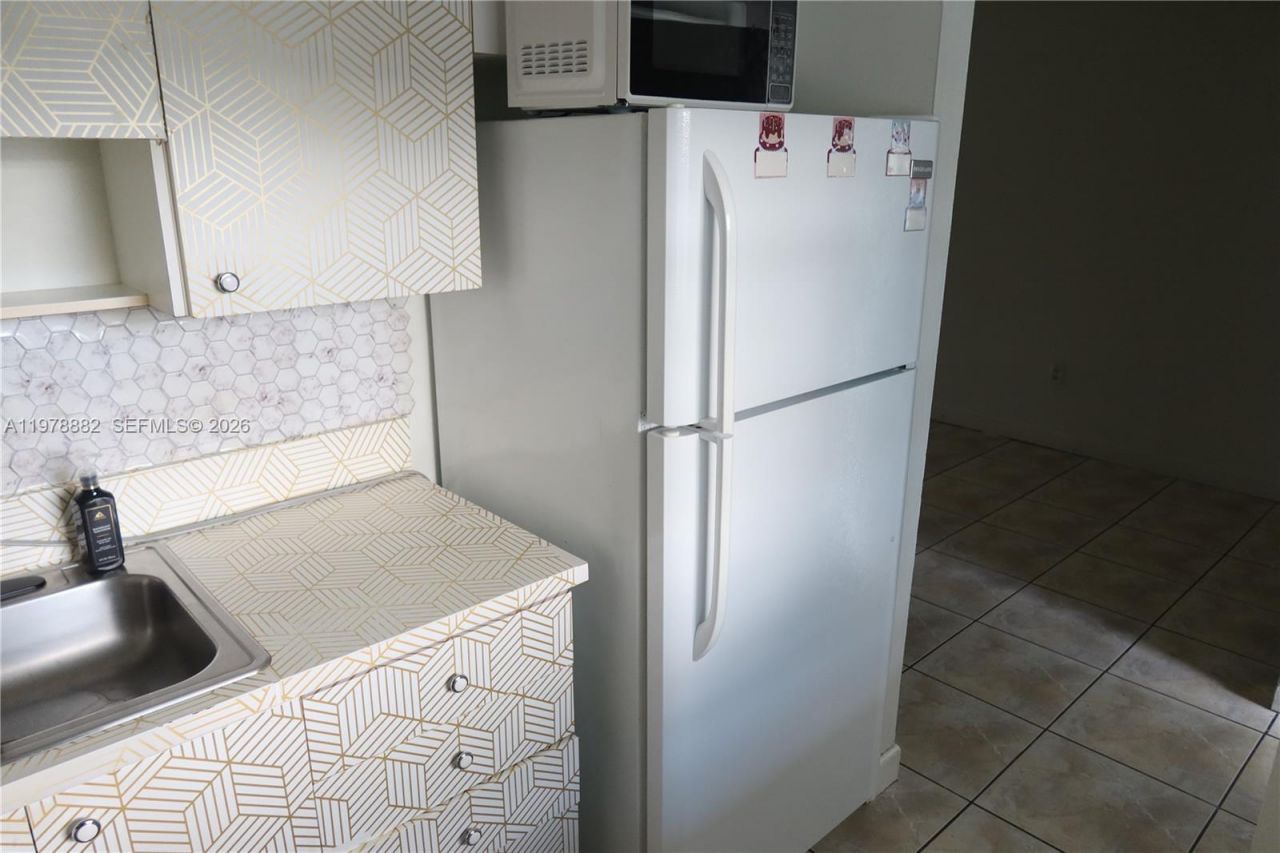 1725 W 60th St , Unit F330, Hialeah, FL 33012 Photo