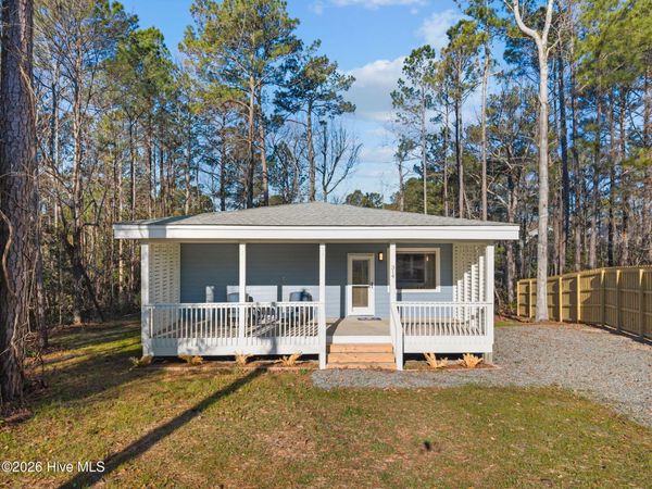 314 Pond View Court , Hampstead, NC 28443