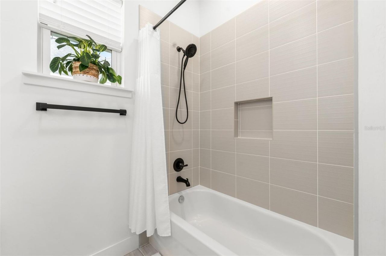 3590 NW 49th Drive, Gainesville, FL 32606 Photo