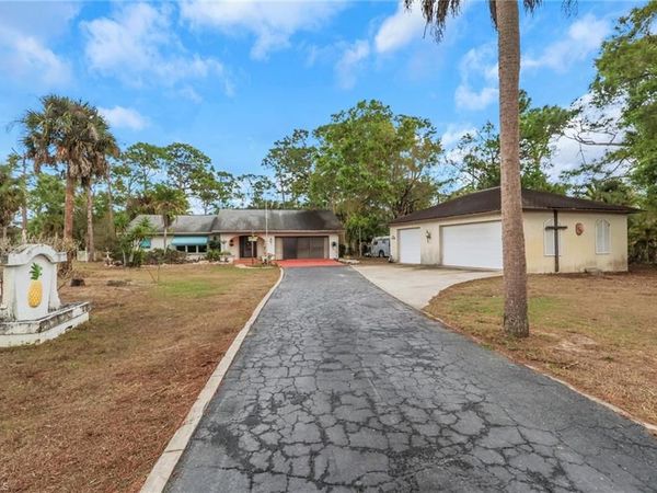 19630 Lan Shell DR, NORTH FORT MYERS, FL 33917