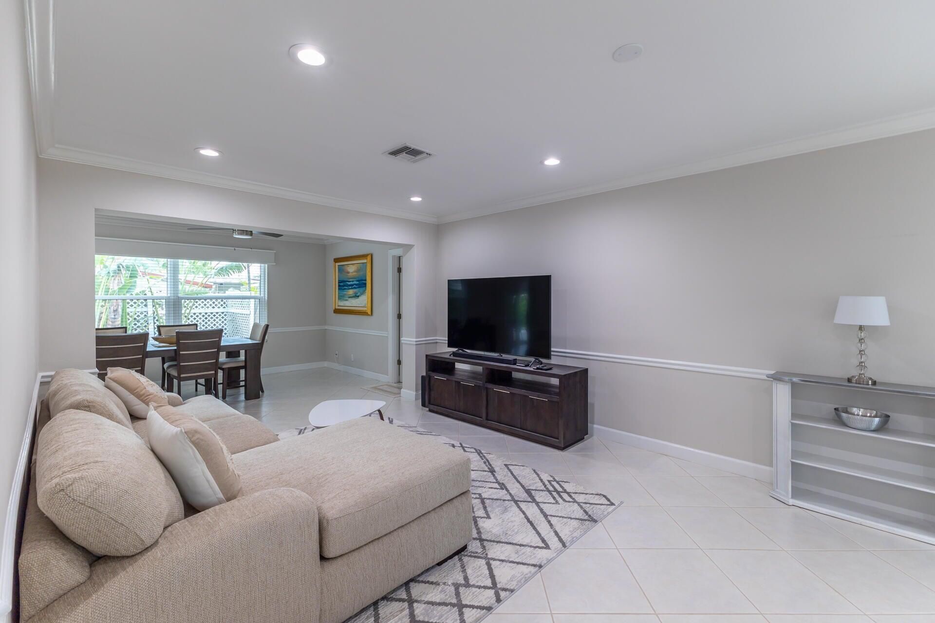 498 NE 47th Street, Boca Raton, FL 33431 Photo