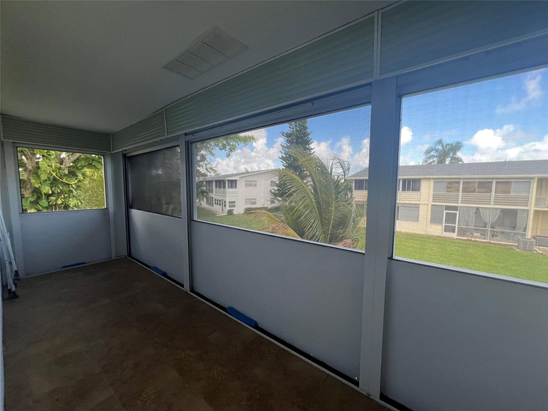 304 Oakridge Q, Unit 304, Deerfield Beach, FL 33442 Photo