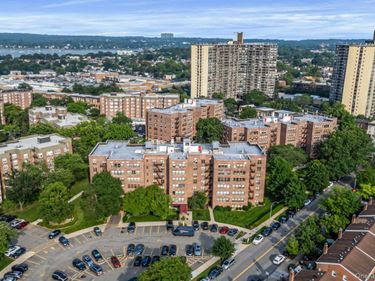 18-55 Corporal Kennedy ST, Unit 6H, Bayside, NY 11360