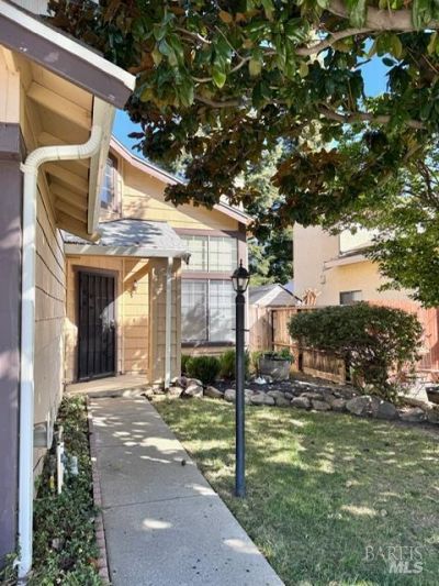 343 Portsmouth Avenue, Vacaville, CA 95687 Main Photo