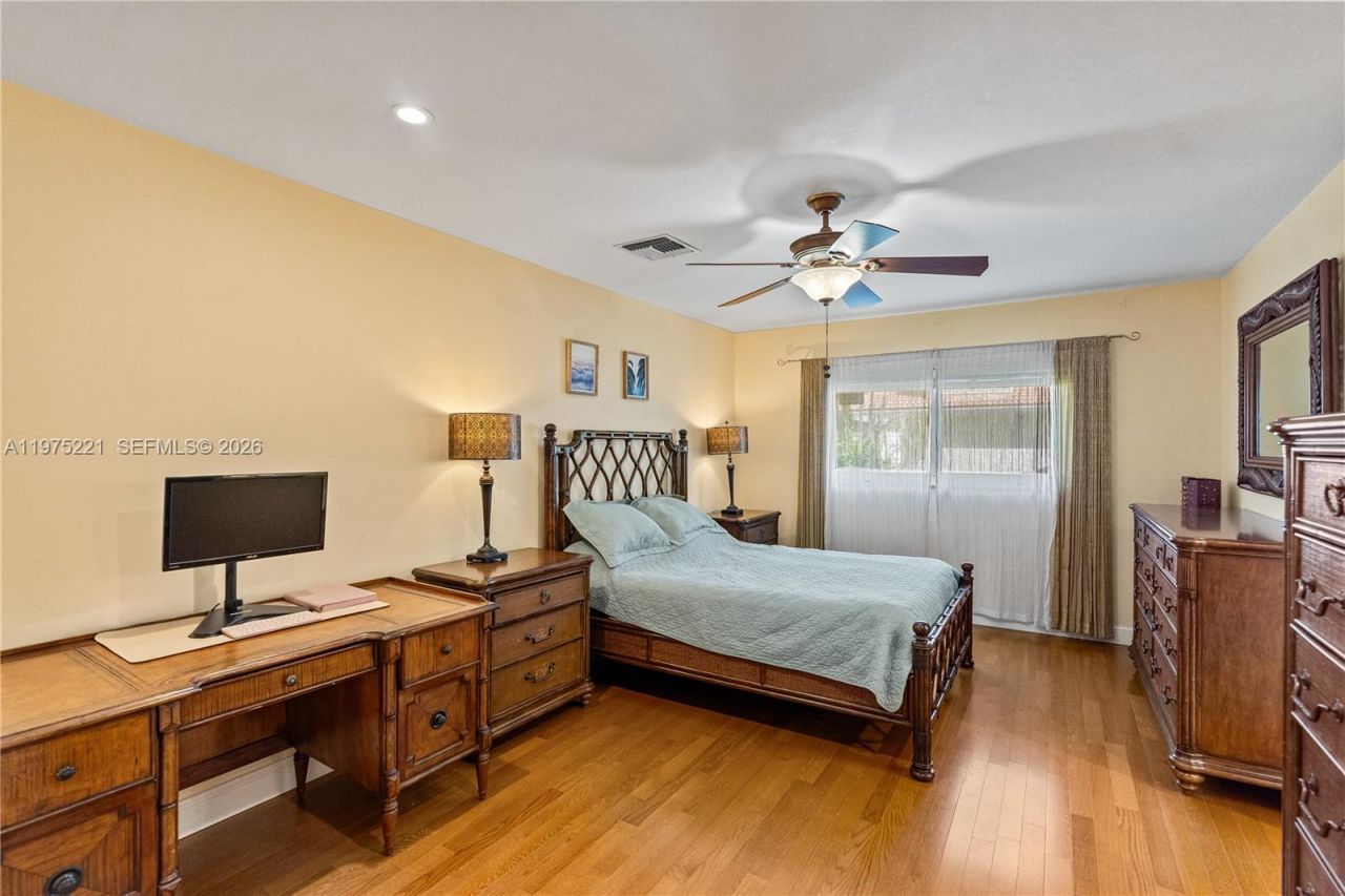 7521 SW 175th St, Palmetto Bay, FL 33157 Photo