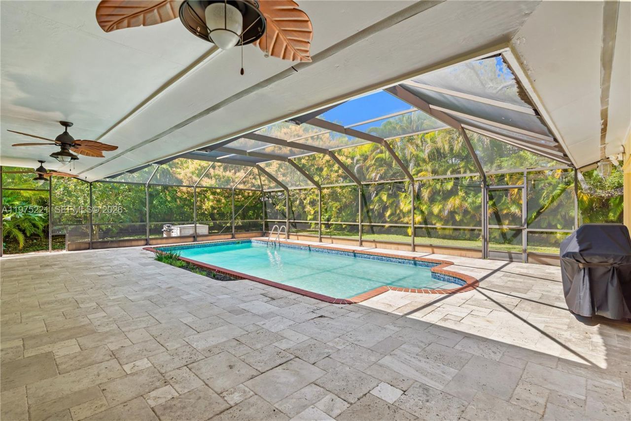 7521 SW 175th St, Palmetto Bay, FL 33157 Photo