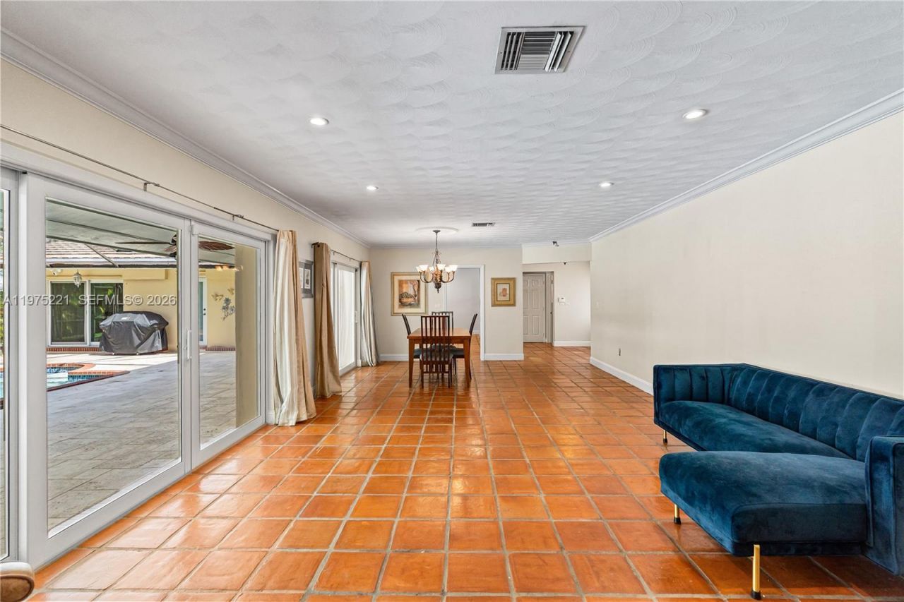 7521 SW 175th St, Palmetto Bay, FL 33157 Photo