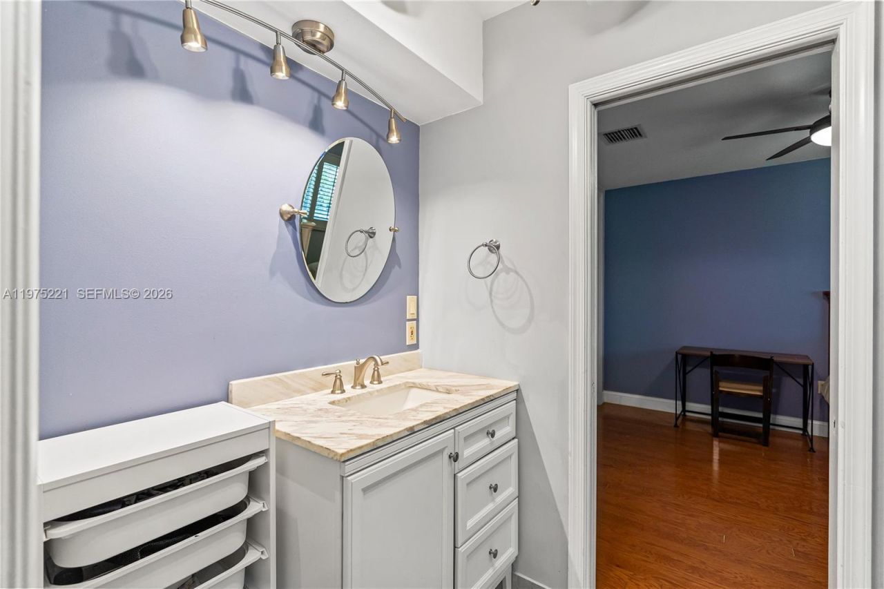 7521 SW 175th St, Palmetto Bay, FL 33157 Photo