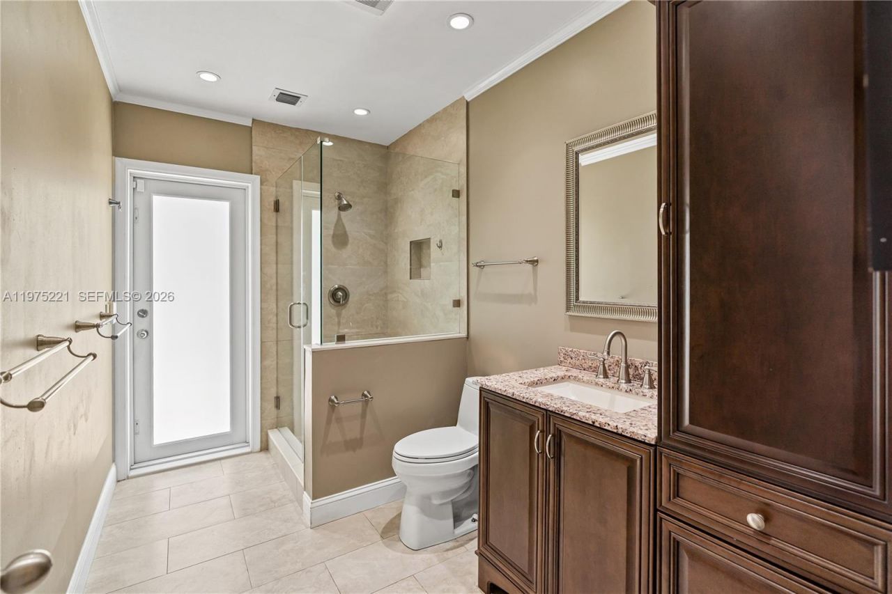 7521 SW 175th St, Palmetto Bay, FL 33157 Photo