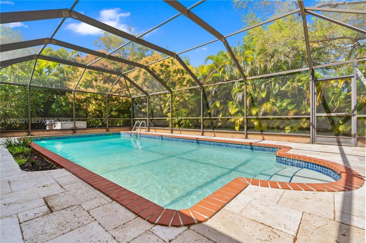 7521 SW 175th St, Palmetto Bay, FL 33157 Photo