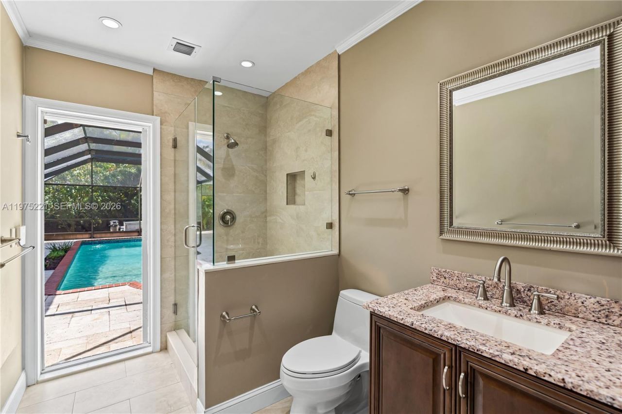 7521 SW 175th St, Palmetto Bay, FL 33157 Photo