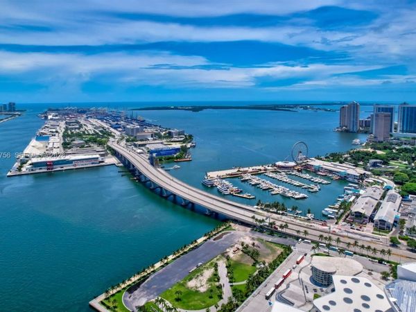 1100 Biscayne Blvd , Unit 4002, Miami, FL 33132