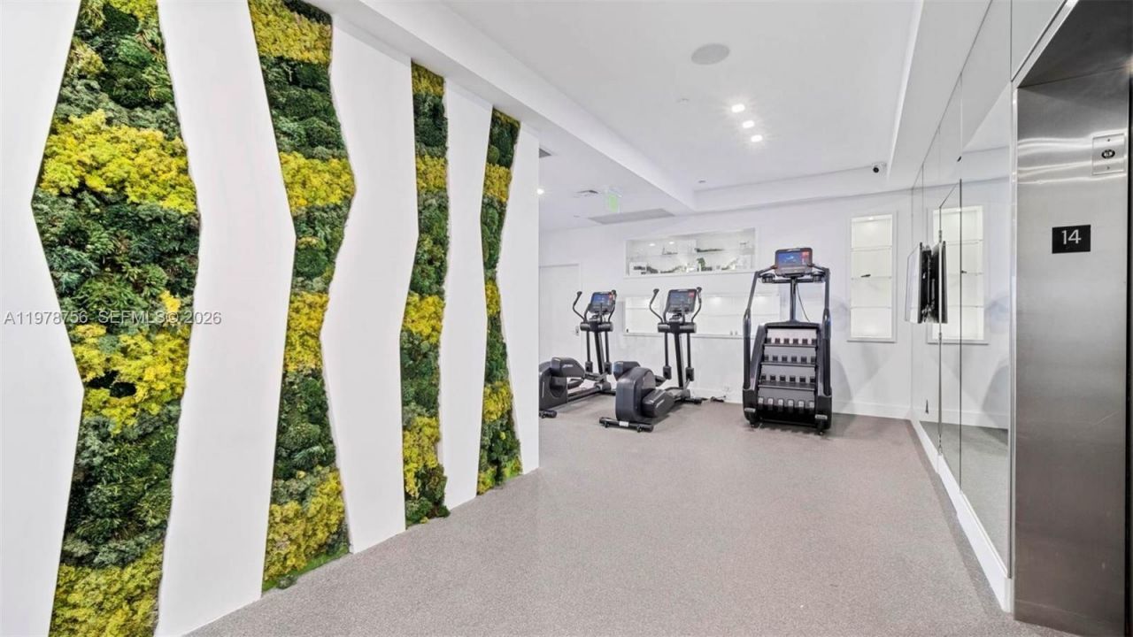 1100 Biscayne Blvd , Unit 4002, Miami, FL 33132 Photo