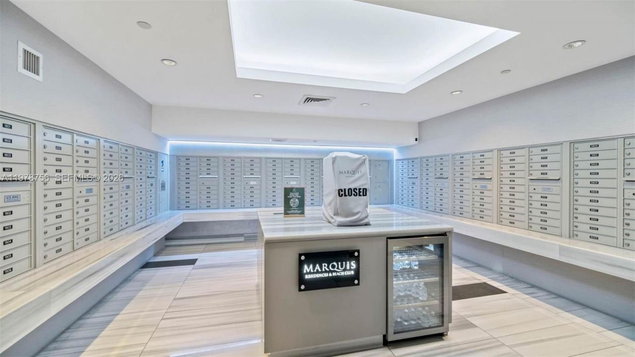 1100 Biscayne Blvd , Unit 4002, Miami, FL 33132 Photo