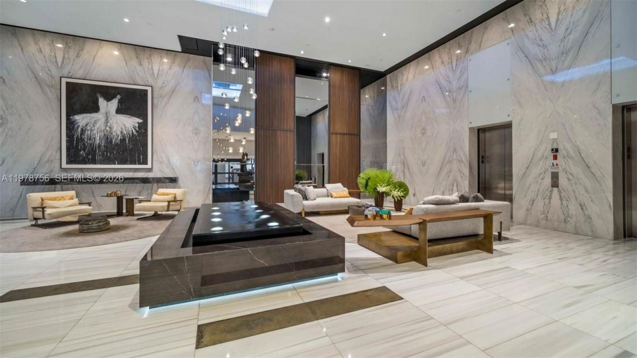 1100 Biscayne Blvd , Unit 4002, Miami, FL 33132 Photo