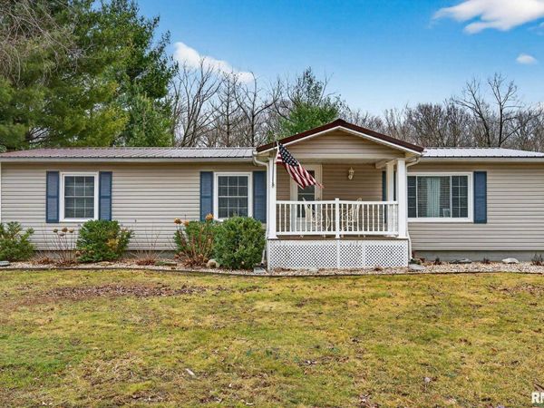 325 VALLEY VIEW Circle, Dahinda, IL 61428