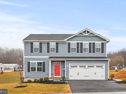 69 SUMMERFIELD DRIVE Hanover, PA 17331