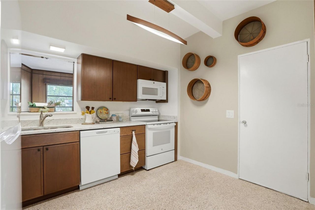 1190 79th Avenue N, Saint Petersburg, FL 33702 Photo