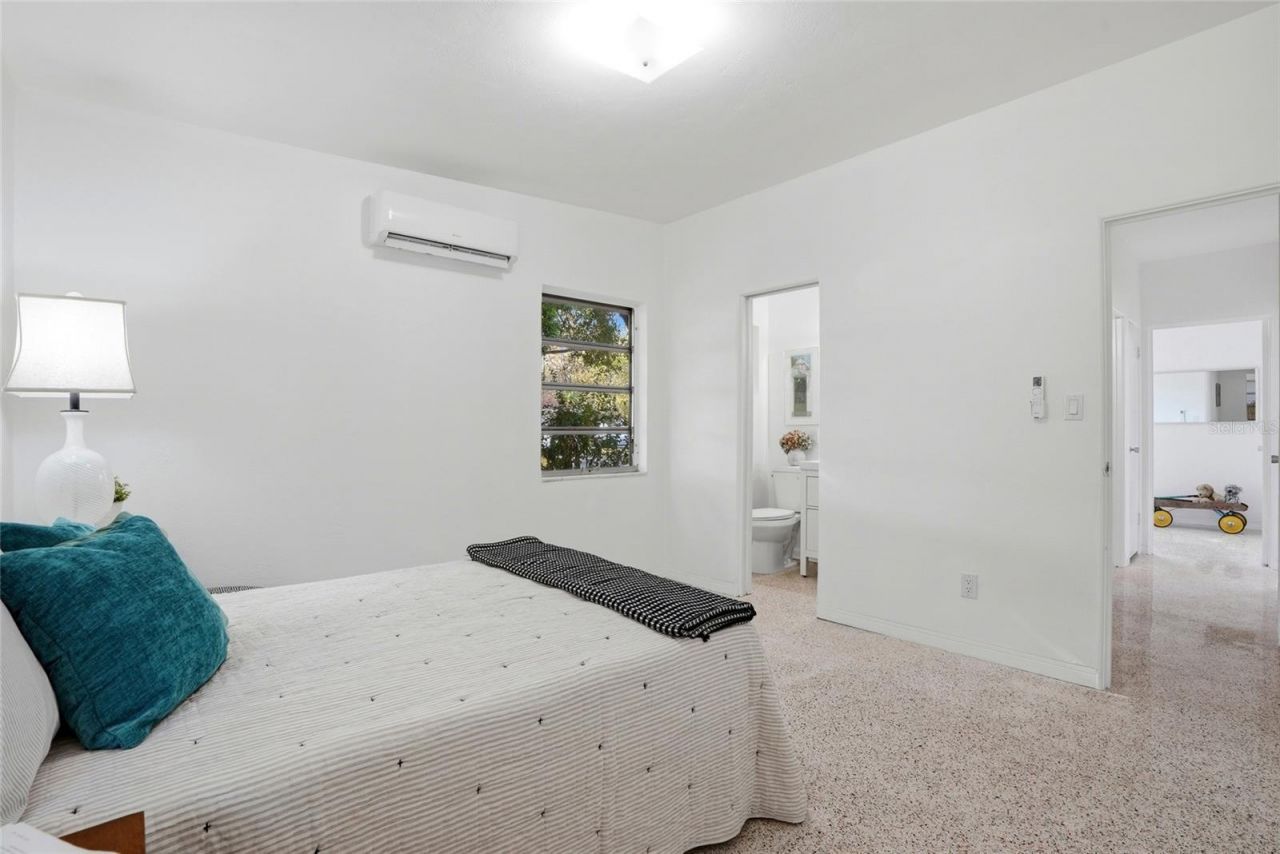 1190 79th Avenue N, Saint Petersburg, FL 33702 Photo