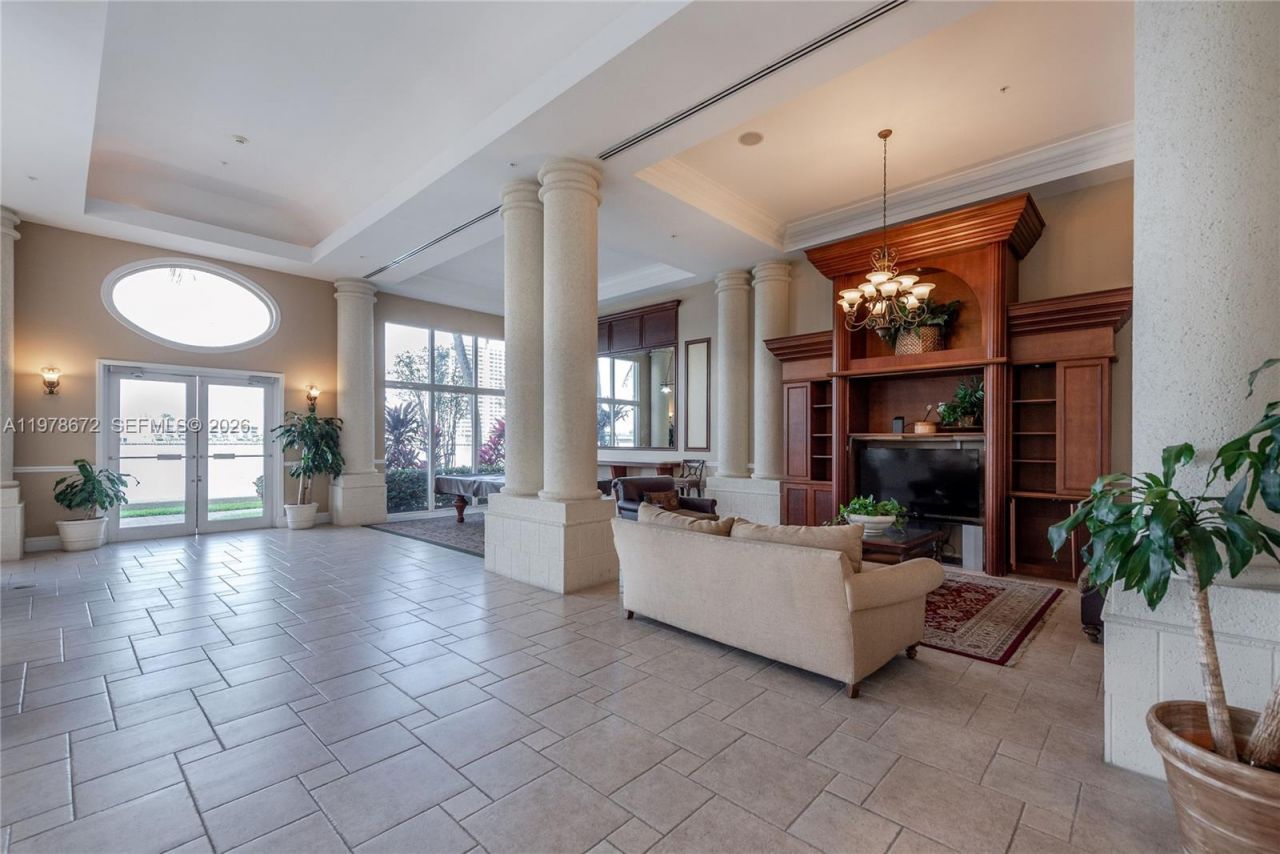 17100 N Bay Rd , Unit 1414, Sunny Isles Beach, FL 33160 Photo