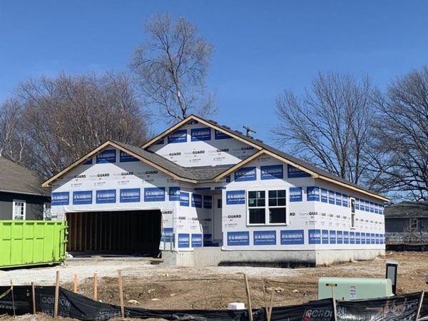 21670 S Madison Street, Spring Hill, KS 66083
