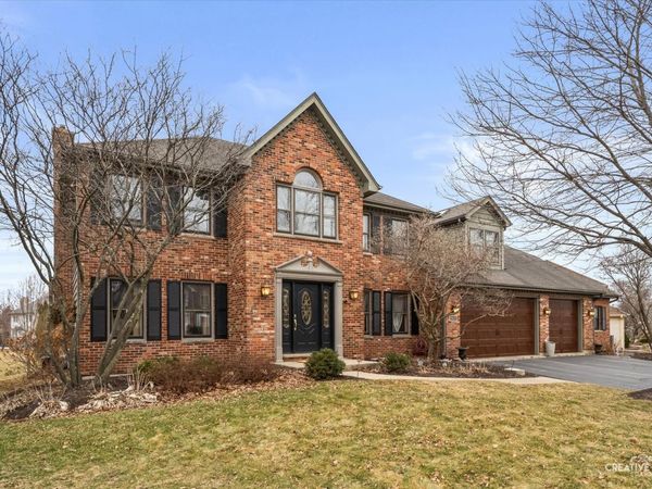 1909 Montclair Drive , Naperville, IL 60565