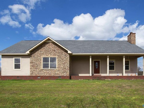 97 Corinth Road, Albertville, AL 35951