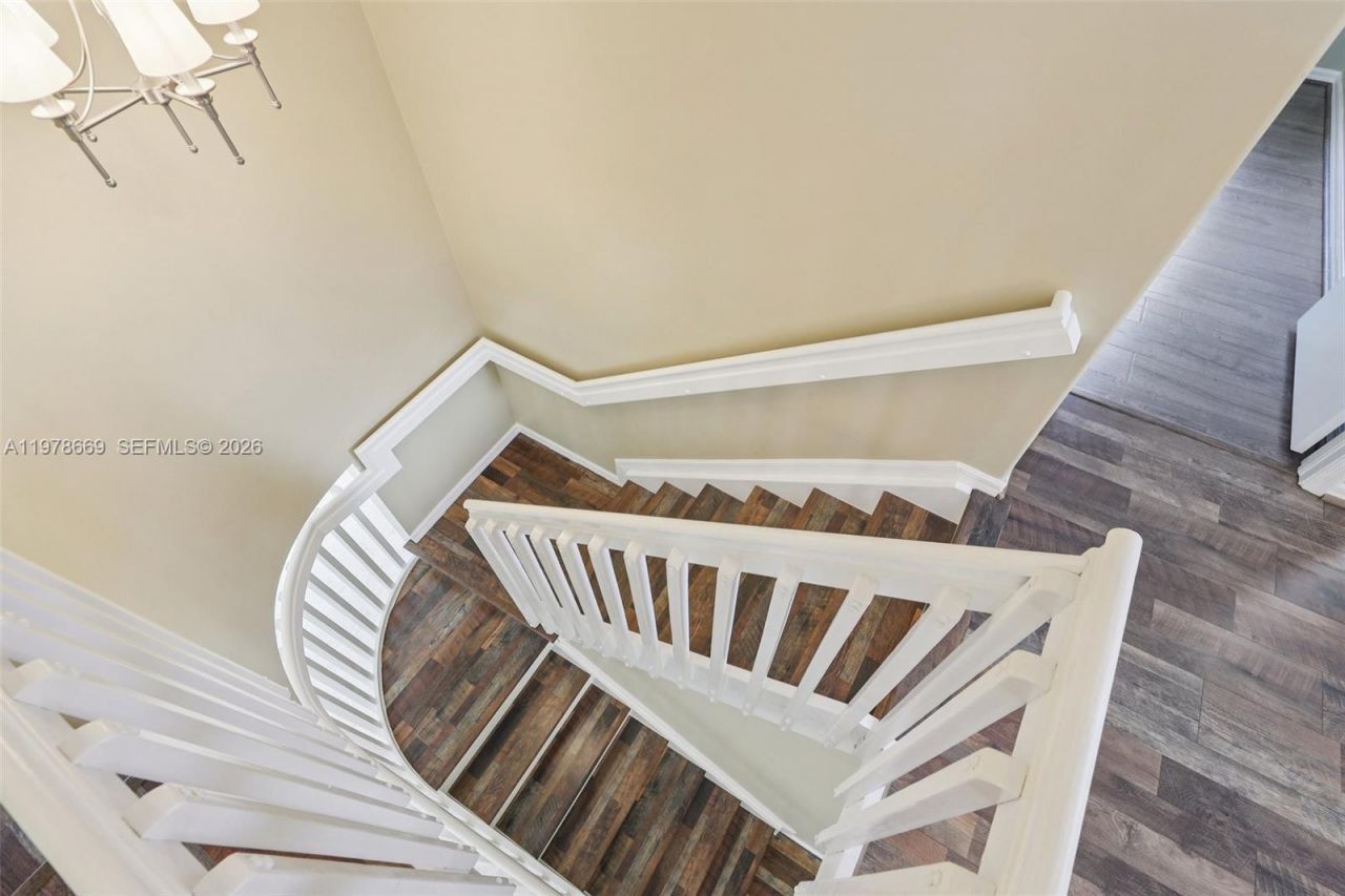 2142 NW 77th Ter , Pembroke Pines, FL 33024 Photo