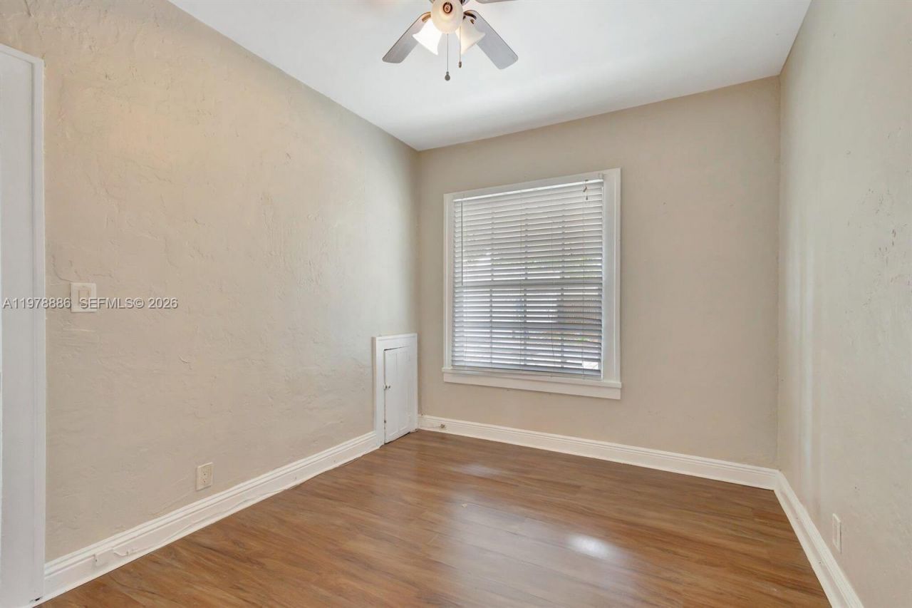 630 33rd St , West Palm Beach, FL 33407 Photo