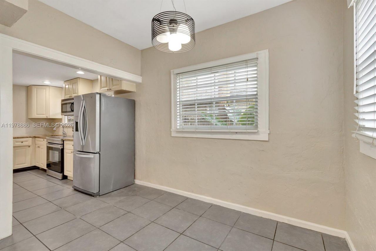 630 33rd St , West Palm Beach, FL 33407 Photo