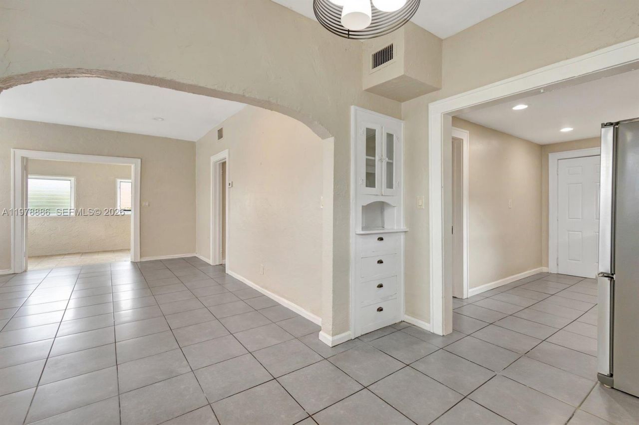 630 33rd St , West Palm Beach, FL 33407 Photo