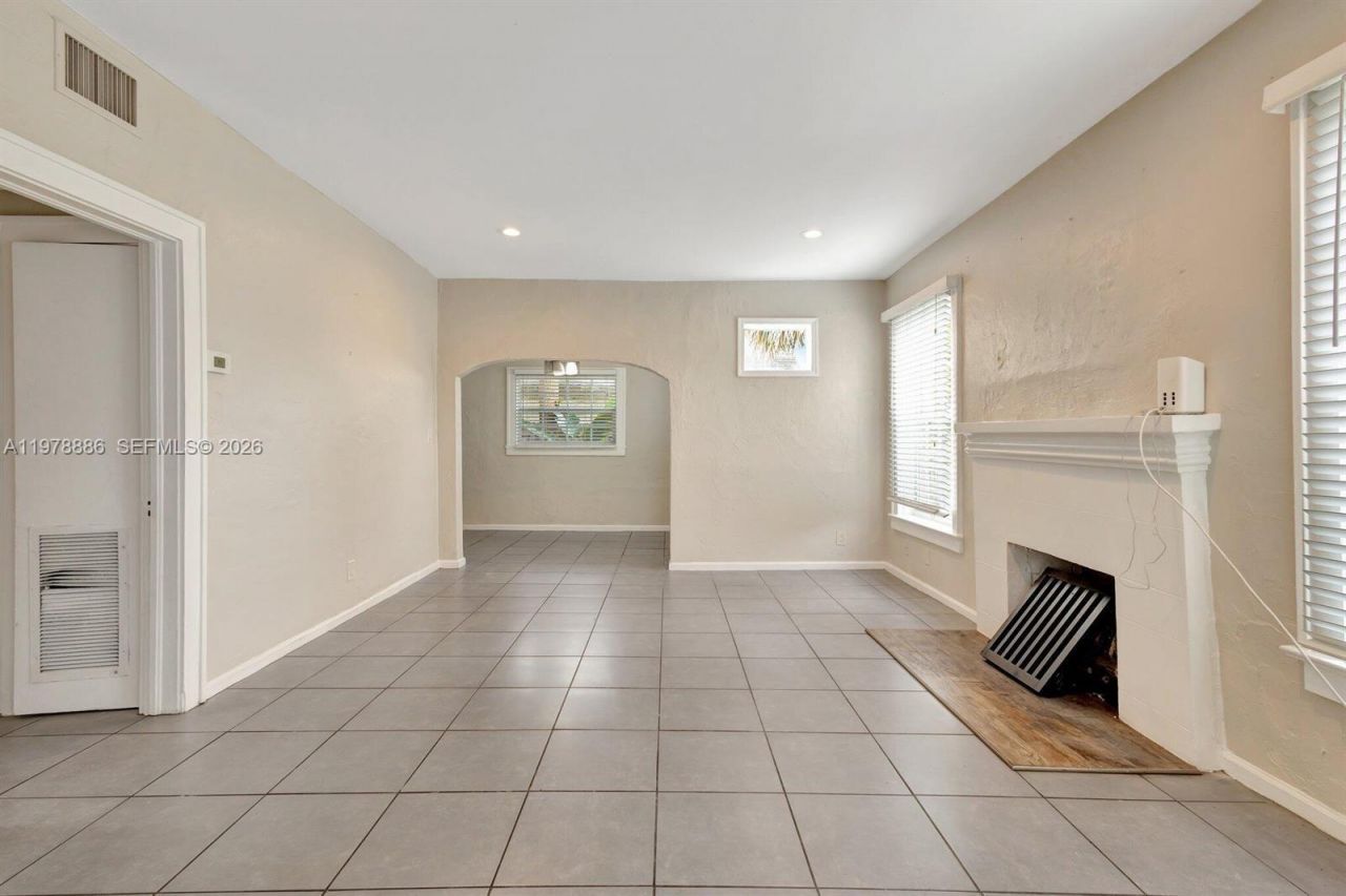 630 33rd St , West Palm Beach, FL 33407 Photo