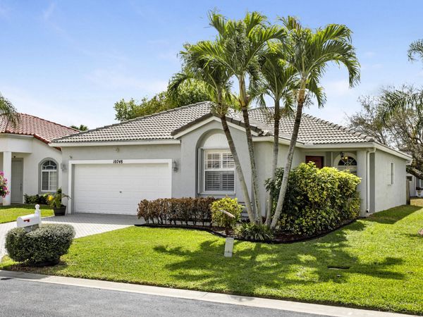 10748 Hidden Bend Way, Wellington, FL 33414