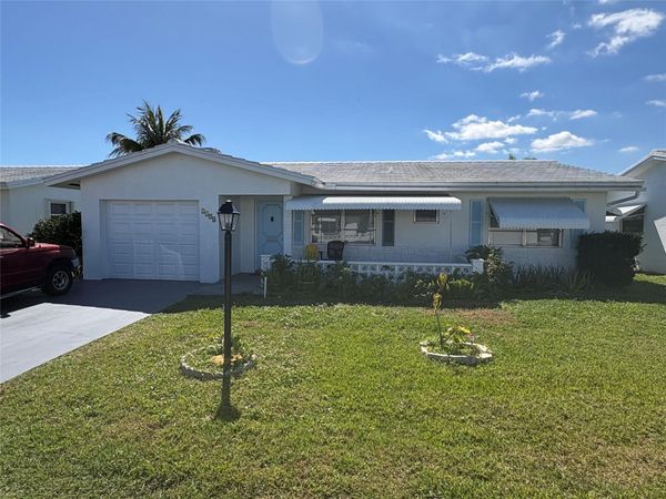 2392 SW 13th Ter, Boynton Beach, FL 33426