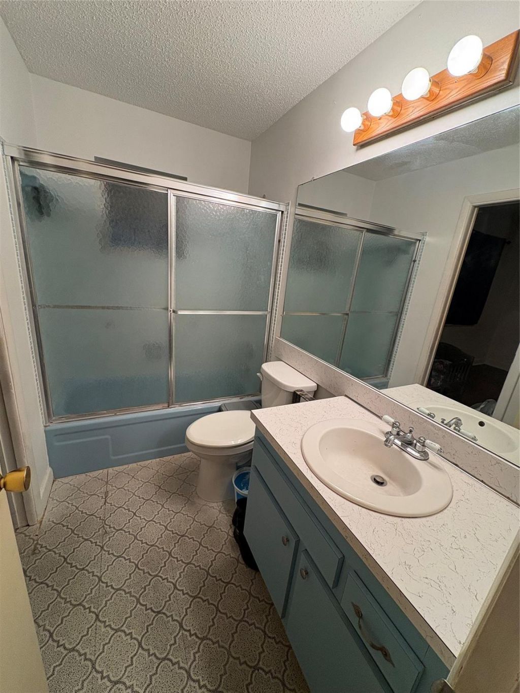 2392 SW 13th Ter, Boynton Beach, FL 33426 Photo