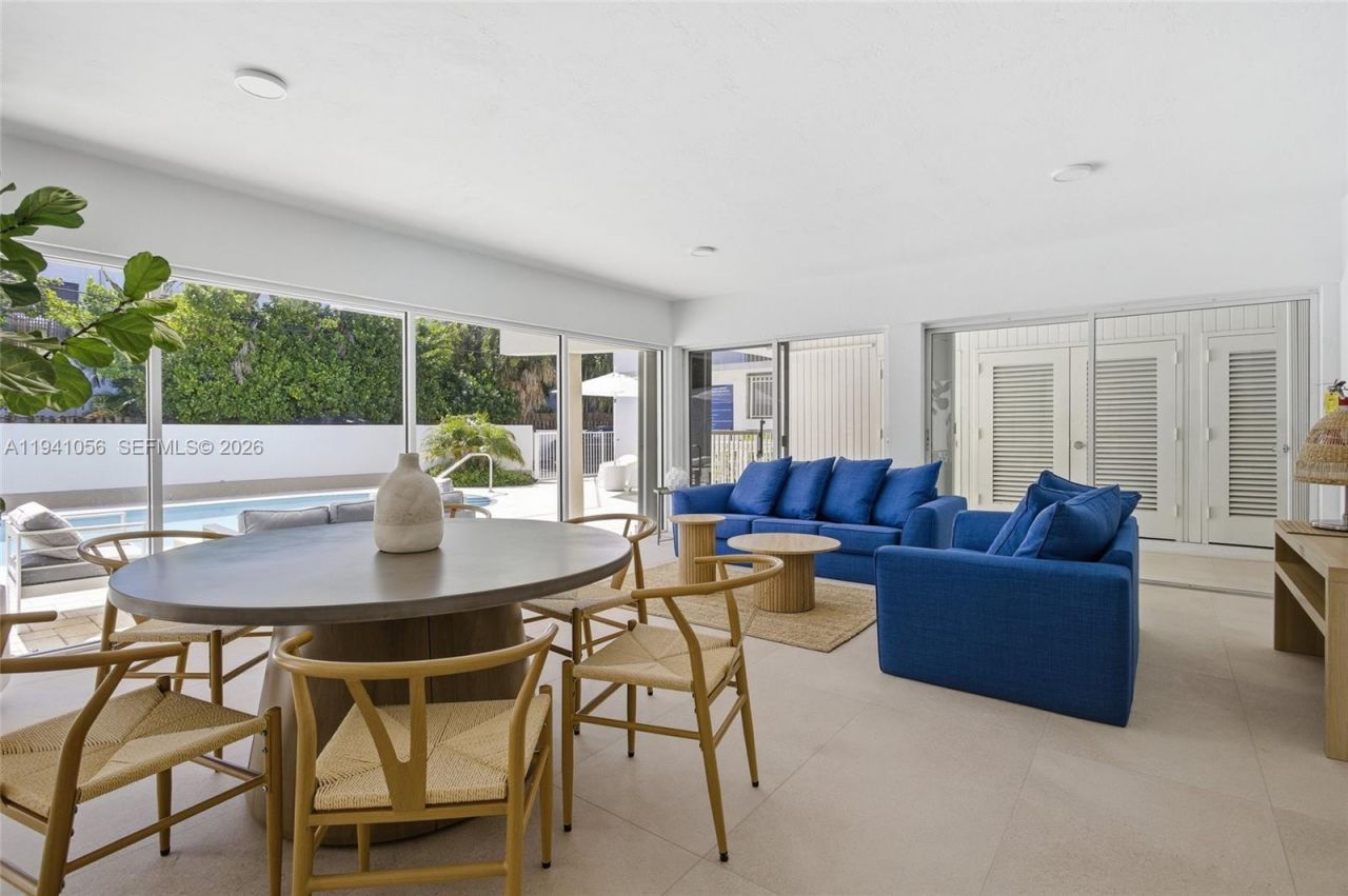 290 Sunrise Dr , Unit 110, Key Biscayne, FL 33149 Photo