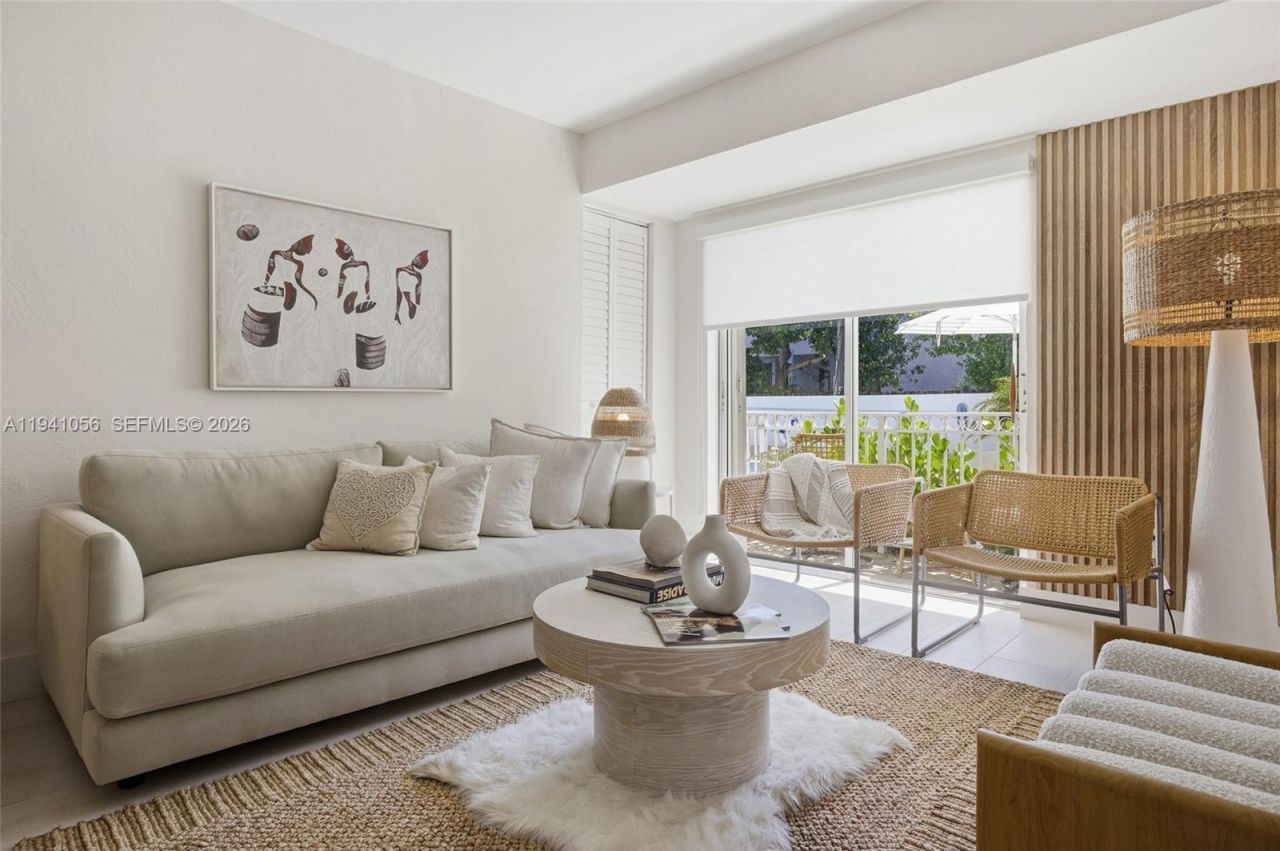 290 Sunrise Dr , Unit 110, Key Biscayne, FL 33149 Photo