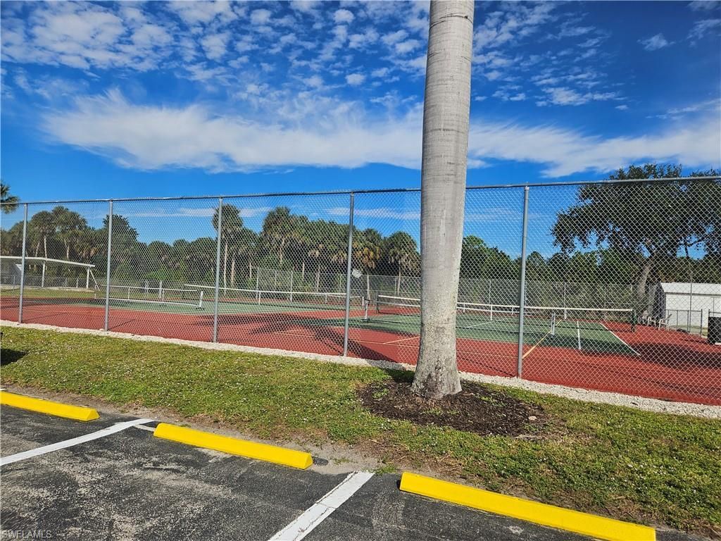 12 Aquamarine Ave, Unit 12Q, Naples, FL 34114 Photo