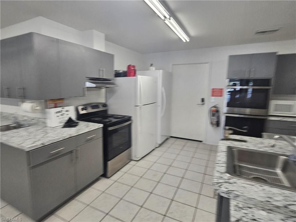 12 Aquamarine Ave, Unit 12Q, Naples, FL 34114 Photo