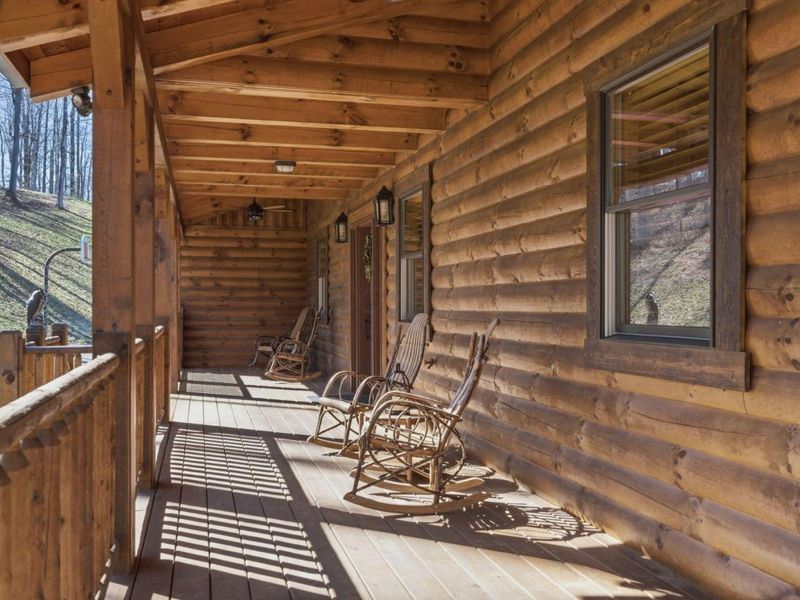 18744 Webster Road, Laurelville, OH 43135 Photo 3